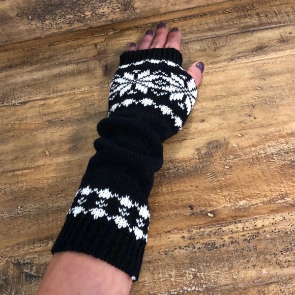 ✨ARM WARMER/FINGERLESS GLOVES WINTER PATTERN✨ - Picture 5 of 7